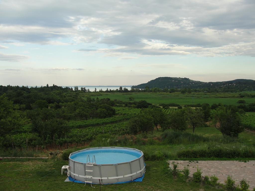 Vörösmál Vendégház Balatonfüred Szoba fotó